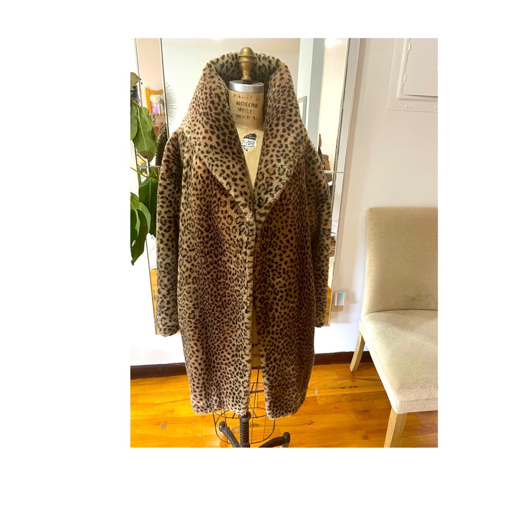 Vintage animal print teddy coat